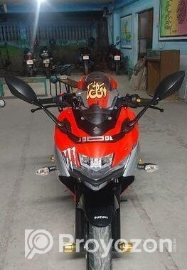Suzuki Gixxer SF . 2023
