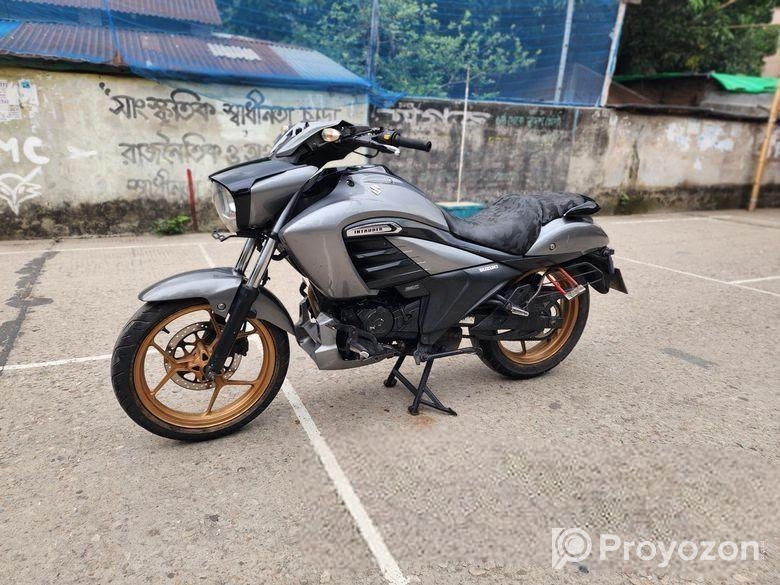 Suzuki Intruder ইমারজেন্সি বিক্রি 2018