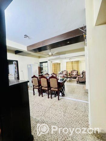 Full unit flat rent in 3rd floor