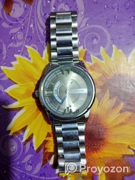 ঘড়িটি বিক্রি করা হবে