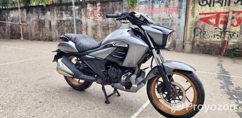 Suzuki Intruder ইমারজেন্সি বিক্রি 2018