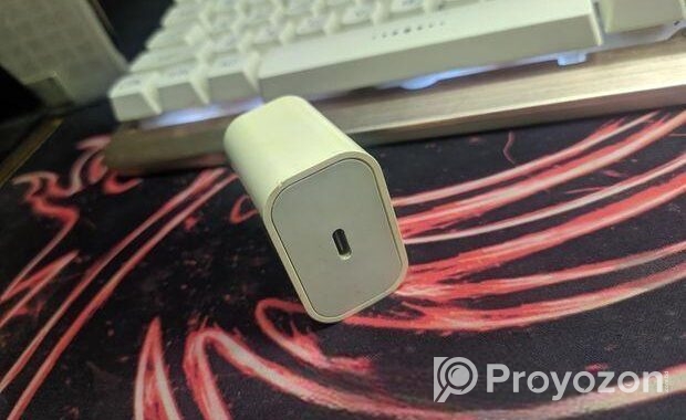 Apple Adapter 20 Watt