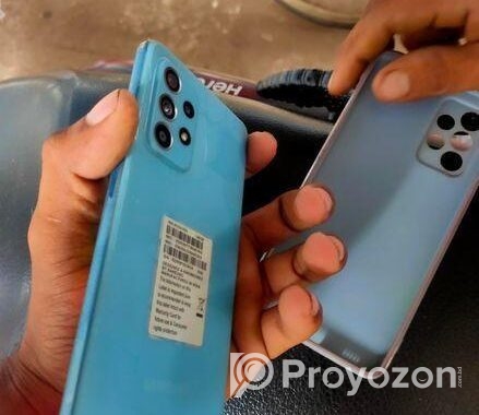 Samsung Galaxy A52 . (Used)
