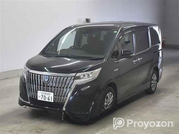 Toyota Esquire Pre Order 2020