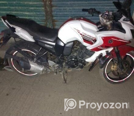 Yamaha Fazer 2015