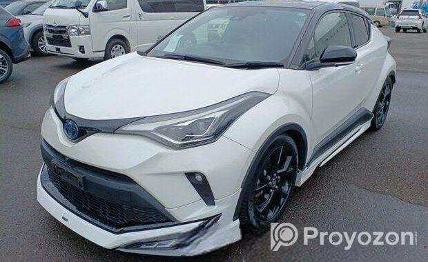Toyota C-HR G-LED,SHOWROOM STOCK 2021