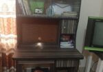 বুক শেলফ কম্পিউটার ডেস্ক