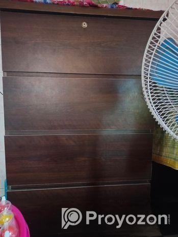 ওয়ারড্রব বিক্রয়