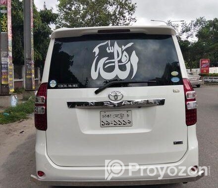 Toyota Noah X Noha japan 2011
