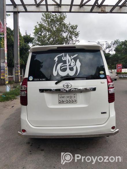 Toyota Noah X Noha japan 2011