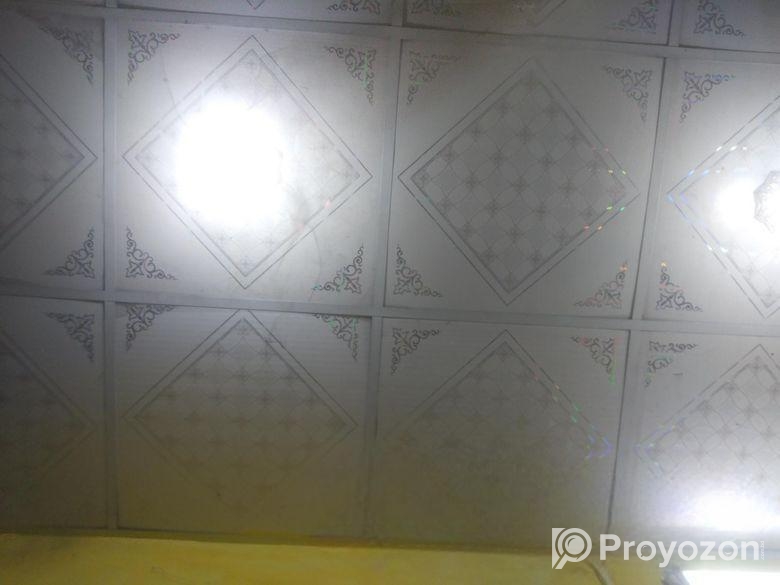 সিলিংটি বিক্রি করা হবে১৮০ স্কয়ার ফিট খোলা আছে এটা