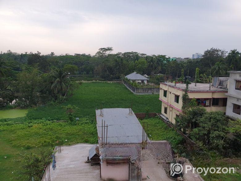 পূর্ব দেবীপুর (মাইজদী), নোয়াখালীতে একটি বড় জমি বিক