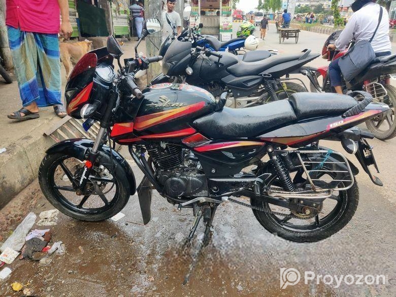 Bajaj Pulsar 150 . 2007