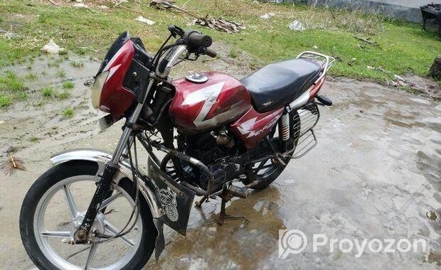 Bajaj CT 100 2016