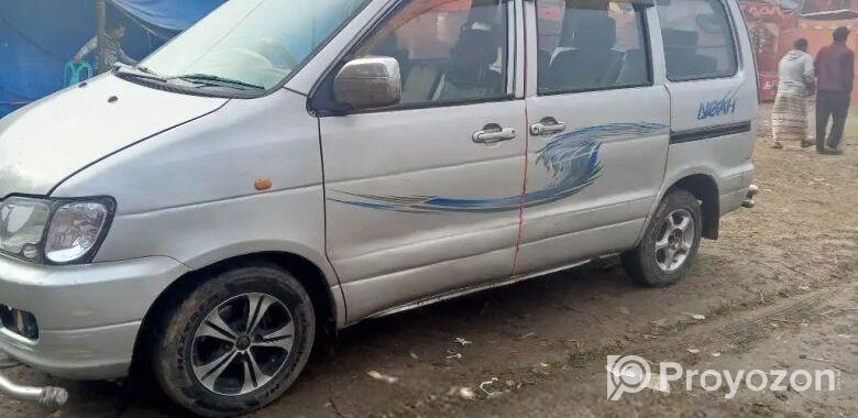 Toyota Noah ফ্রেশ কন্ডিশন 1997