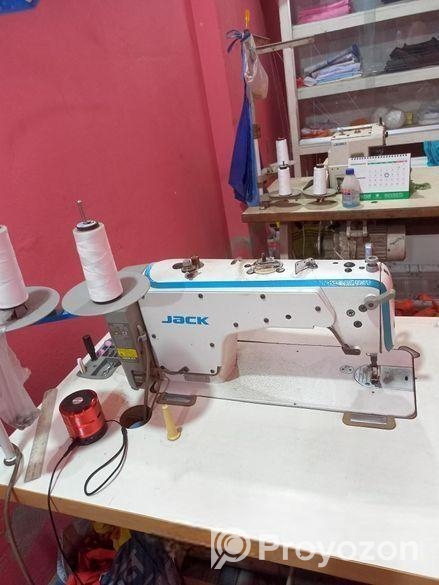 সেলাই মেশিন