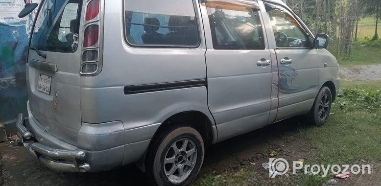 Toyota Noah ফ্রেশ কন্ডিশন 1997