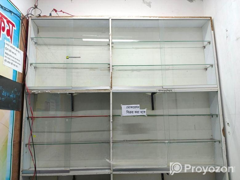 একটি ডিসপ্লে রেট এবং দুটি টেবিল বিক্রি করা হবে।