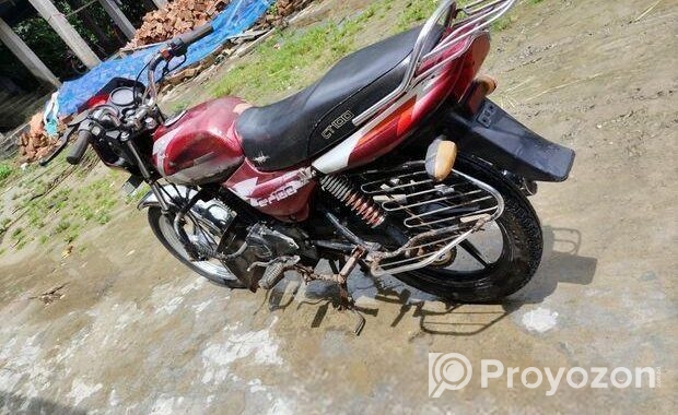 Bajaj CT 100 2016