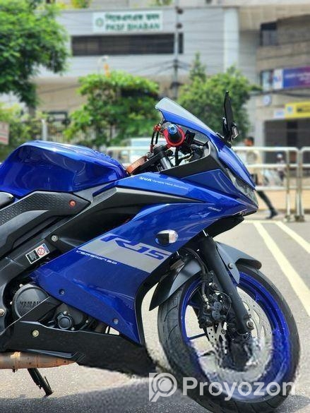 Yamaha R15 2021