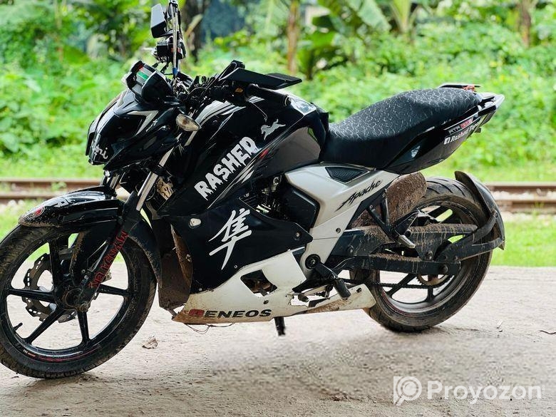 TVS Apache RTR 160 4 v 2023