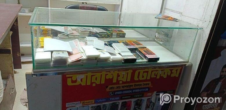 একটি ডিসপ্লে রেট এবং দুটি টেবিল বিক্রি করা হবে।