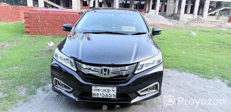Honda Grace 2015