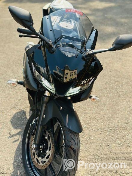 Yamaha R15 Dark night 2024