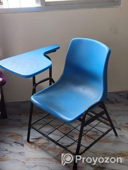 একটি ব্যাবহৃত স্টাডি টেবিল সেল হবে।