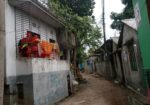 জরুরি টাকার প্রয়োজনে বাড়ি বিক্রি