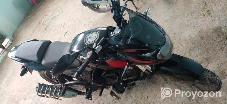 Bajaj Pulsar 150 . 2021