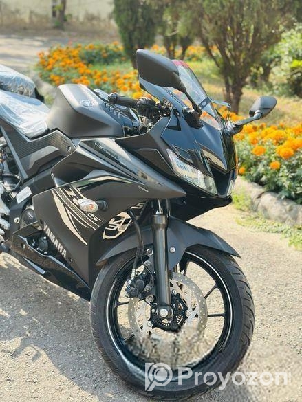 Yamaha R15 Dark night 2024