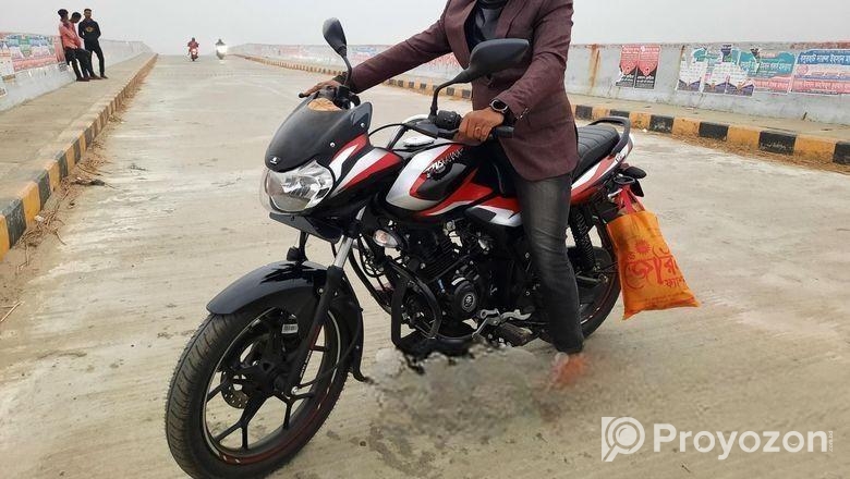 Bajaj Discover 125 . 2023