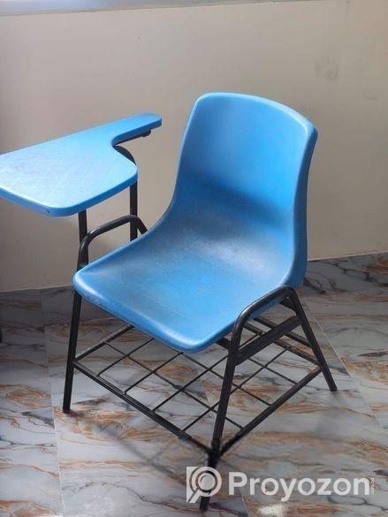 একটি ব্যাবহৃত স্টাডি টেবিল সেল হবে।