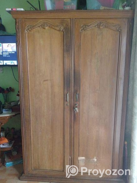 সেগুন কাঠের আলমারি