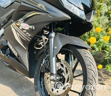 Yamaha R15 Dark night 2024
