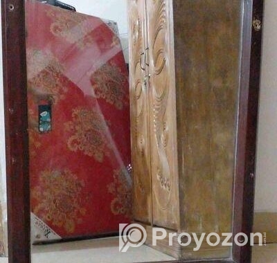পার্লারের সামগ্রী বিক্রয় করা হবে