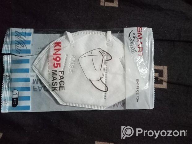 KN95 Face Mask