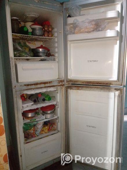 ২০ সিফট রানিং ব্যবহৃত ফ্রিজ ডিসকাউন্টে বিক্রি করা