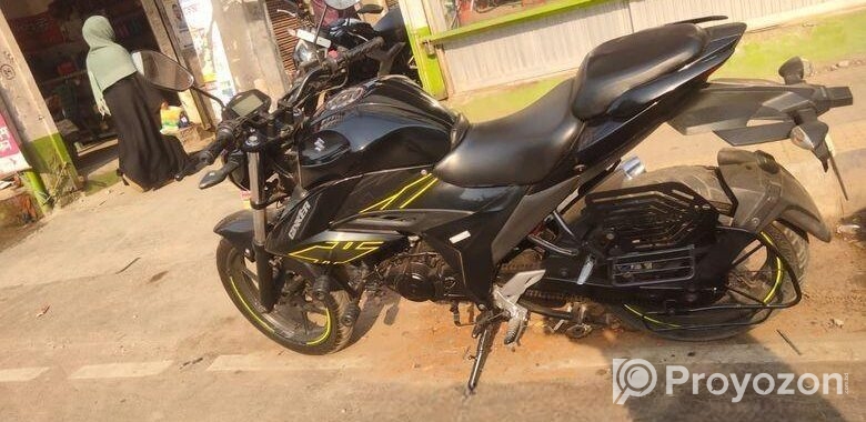 Suzuki Gixxer ABS . 2020