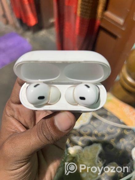 Apple AirPods 2nd Generation