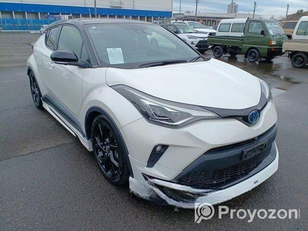 Toyota C-HR G-LED,SHOWROOM STOCK 2021