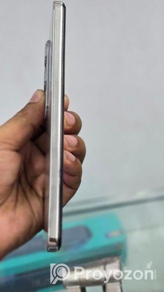 Vivo y300 5G 100% fresh (Used)