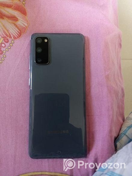 Samsung Galaxy S20 . (Used)