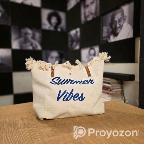 Large Canvas Tote Bag – আপনার দৈনন্দিন ব্যবহারের জ