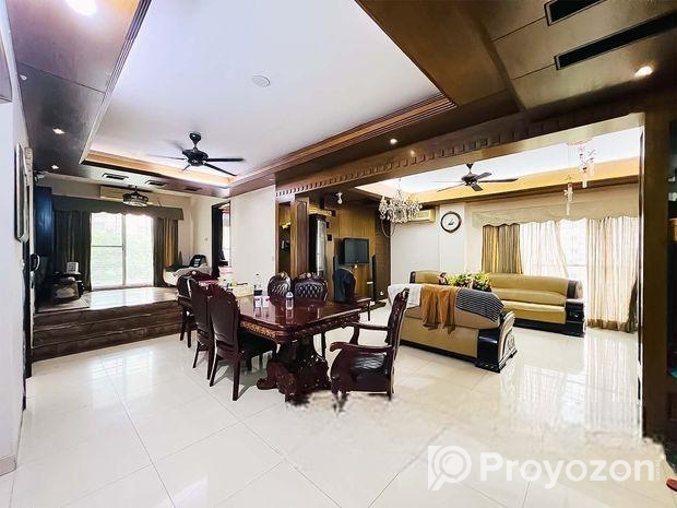 2220 Sqft Apartment For Sale in Bashundhara I Bloc