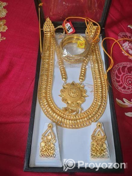 নেকলেস টি বিক্রি করা হবে