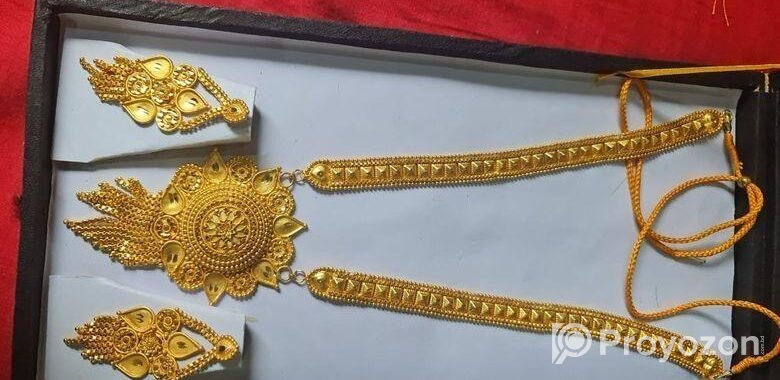 নেকলেস টি বিক্রি করা হবে