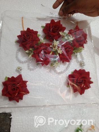 গায়ে হলুদের গহনা