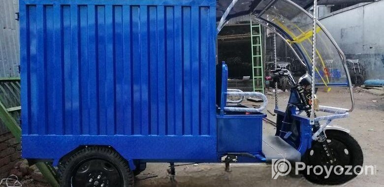 AL-MODINA COVER VAN